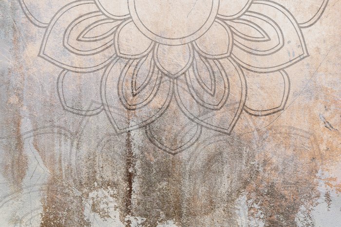 Papier peint  Fleur sur béton avec décoration dorée