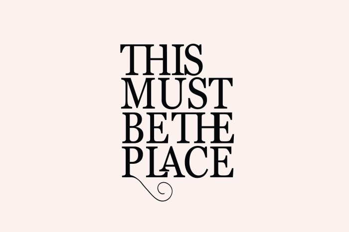 Papier peint  Texte noir sur fond clair