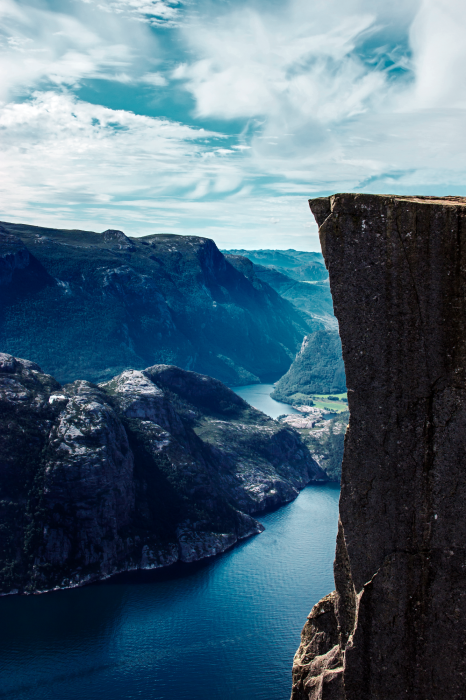 Poster  Paysage de montagne et lac azur