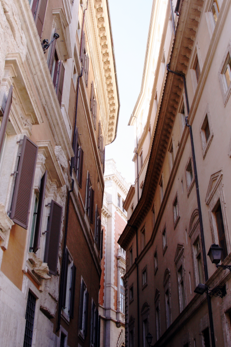 Poster  La ruelle entre les bâtiments