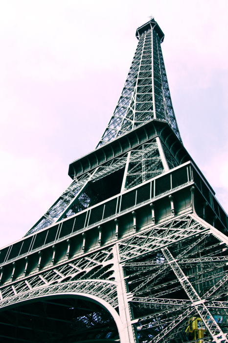 Poster  La tour Eiffel vue d'une perspective