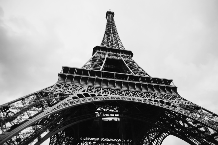 Poster  Une interprétation minimaliste de la Tour Eiffel