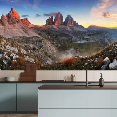 Papier peint  Montagnes italiennes au coucher du soleil