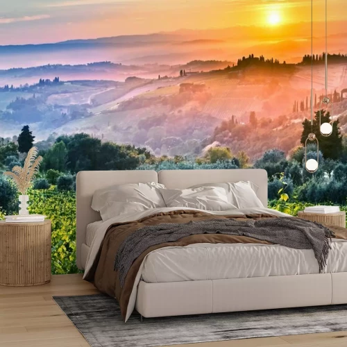 Papier peint  La Toscane au lever du soleil par un jour brumeux