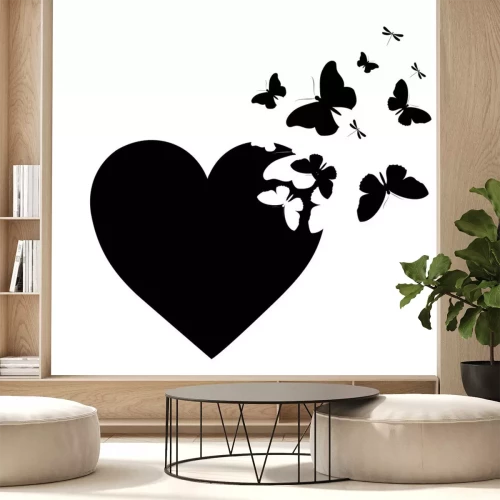 Sticker  Dessin noir et blanc d'un coeur avec des papillons
