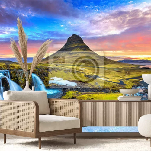 Papier peint  Montagnes et cascade en Islande