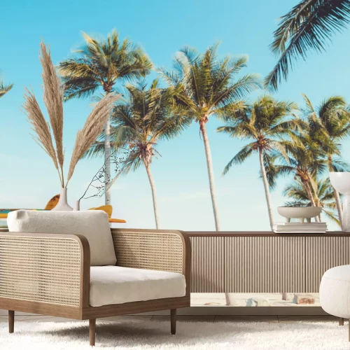 Papier peint  Voiture ancienne garée sur la plage tropicale (bord de mer) avec une planche de surf sur le toit - Voyage d'agrément en été. effet de couleur rétro