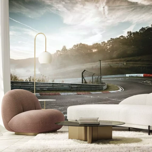 Papier peint  Le circuit se réveille dans le brouillard d'automne