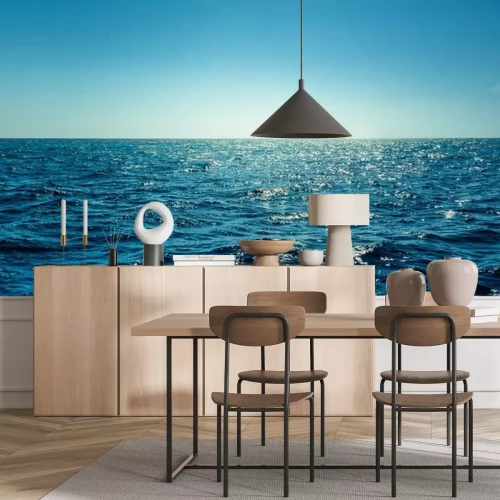 Papier peint  Panorama de l'océan bleu avec reflet du soleil, La vaste mer ouverte avec ciel dégagé, Ondulation et Mer calme avec une belle lumière du soleil