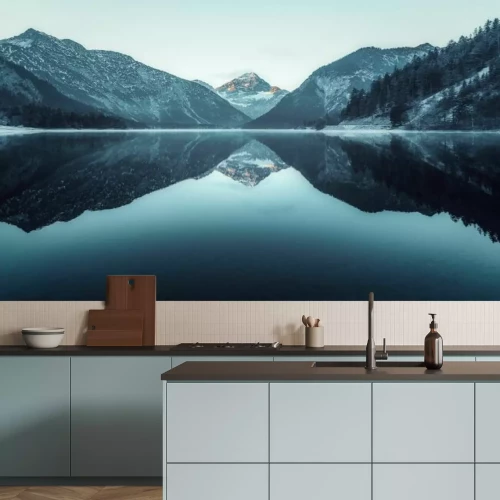 Papier peint  Paysage hivernal avec un lac de montagne