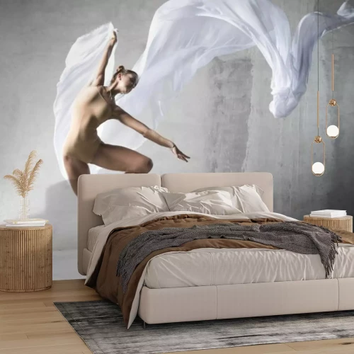 Papier peint  Femme dansant le ballet sur un fond en béton