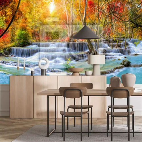 Papier peint  Une cascade majestueuse dans un paysage automnal