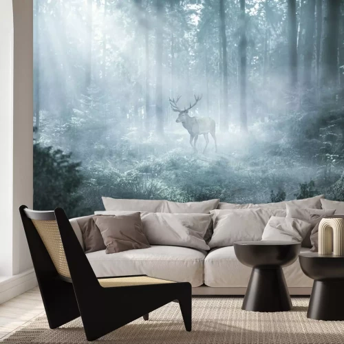 Papier peint  Cerf dans une forêt mystérieuse
