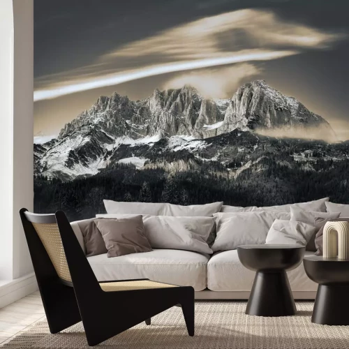 Papier peint  Paysage montagneux en noir et blanc dans la brume