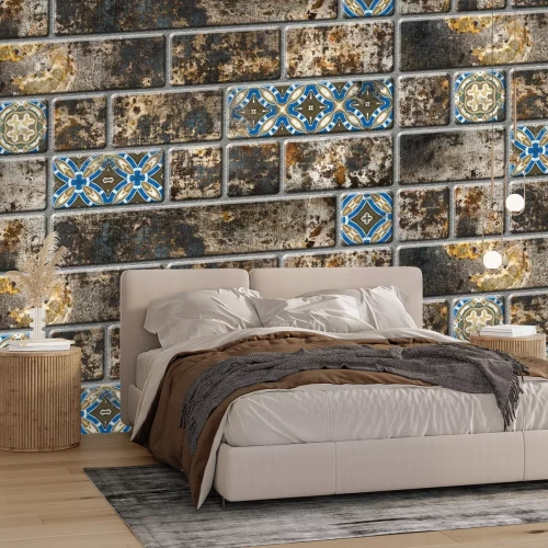 Papier peint  Mur de briques avec motifs ornementaux