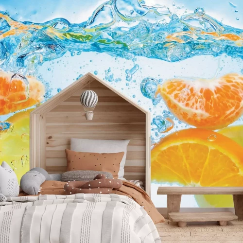 Papier peint  Citrons et oranges tombant dans l'eau