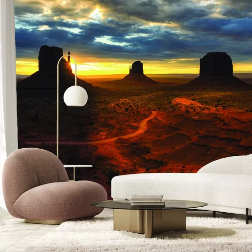 Papier peint  Coucher de soleil dans le désert avec des falaises