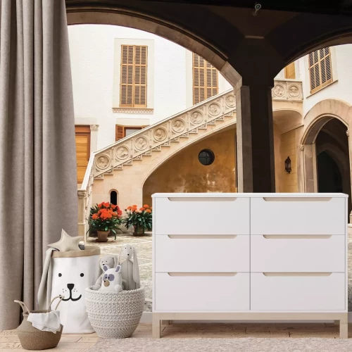 Papier peint  Cour de Majorque avec décoration baroque