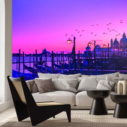 Papier peint  Coucher de soleil vénitien avec gondoles et cathédrale en arrière-plan