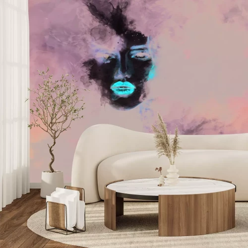 Papier peint  Portrait d'une femme aux lèvres rouges sur fond noir