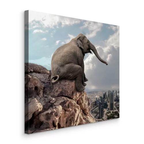 Tableau  Un éléphant pensif sur une pierre, avec un panorama urbain.