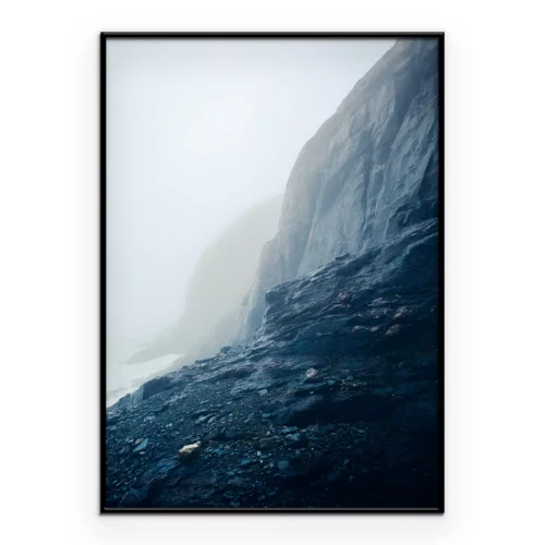 Poster  Falaise atmosphérique au-dessus de la mer dans le brouillard
