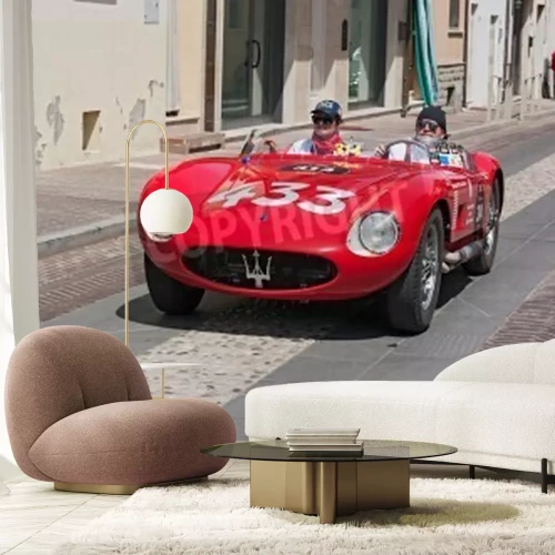 Papier peint  Une voiture d'époque de course Maserati 150S (1955) dans les voitures classiques rallier Mille Miglia 2012, re-promulgation de la vieille race italienne (1927-1957), le 18 mai 2012 à Gatteo (FC) Itali