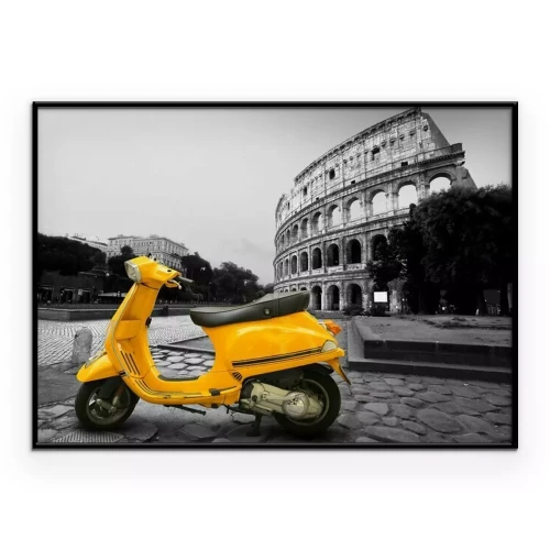 Poster  Un scooter jaune se détachant sur le fond monochrome du Colisée romain