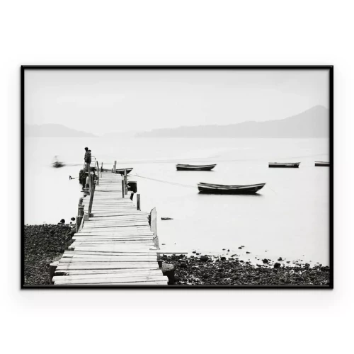Poster  Jetée en bois au-dessus d'un lac calme en sépia