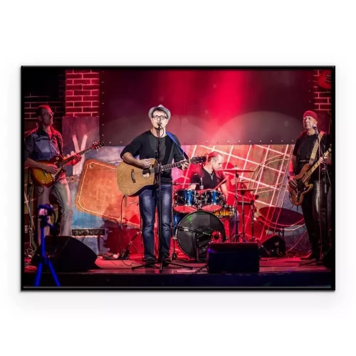 Poster  Un groupe jouant un concert