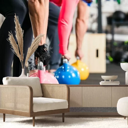 Sticker  Entraînement avec des kettlebells à la salle de sport