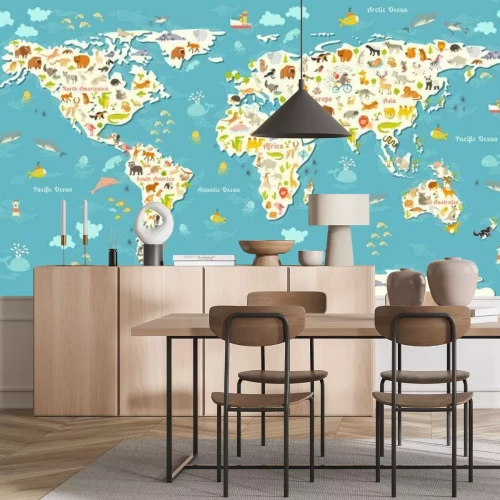 Papier peint  Une carte du monde avec des animaux et des inscriptions en polonais