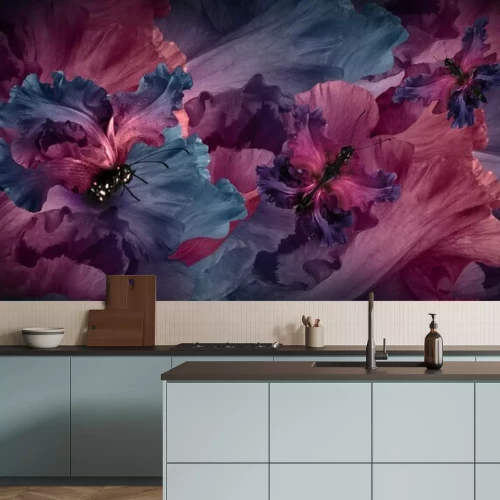 Papier peint  Composition fantastique avec un papillon et des fleurs