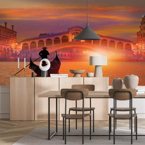 Papier peint  Panorama de Venise au coucher du soleil sur une gondole