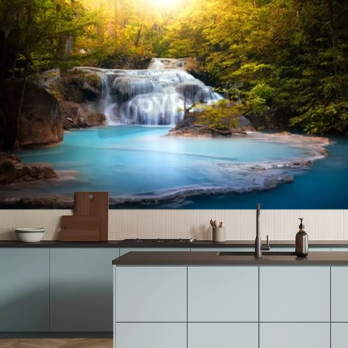 Papier peint  Petite chute d'eau dans la jungle