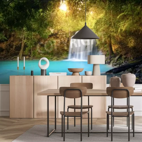 Papier peint  Chute d'eau dans une jungle ensoleillée